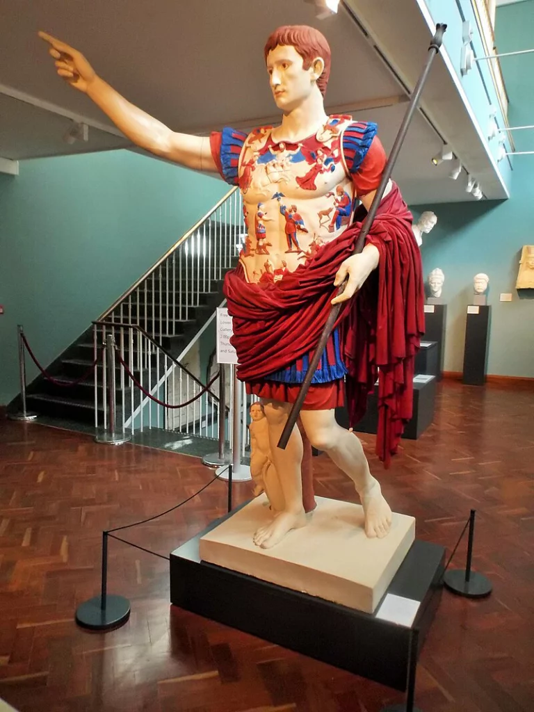 Auguste_Prima_Porta_couleur_Ashmolean_Museum_Oxford_mai_2016_5_nuances_de_rouge